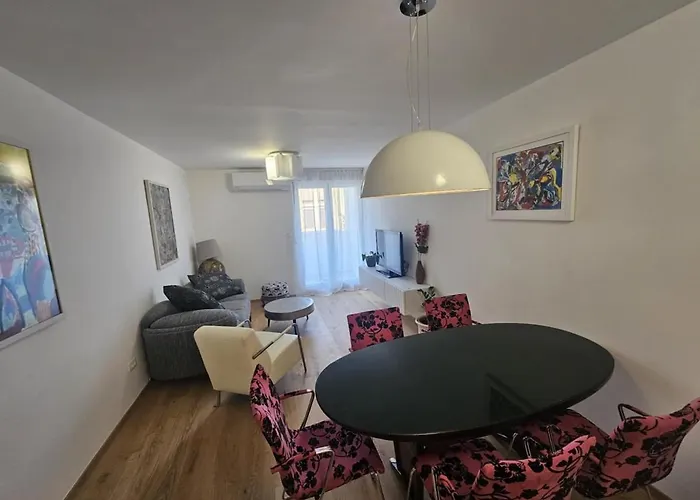 Charming Mari Znjan * Split