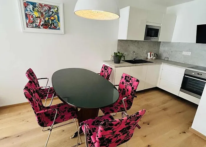 Apartament Charming Mari Znjan