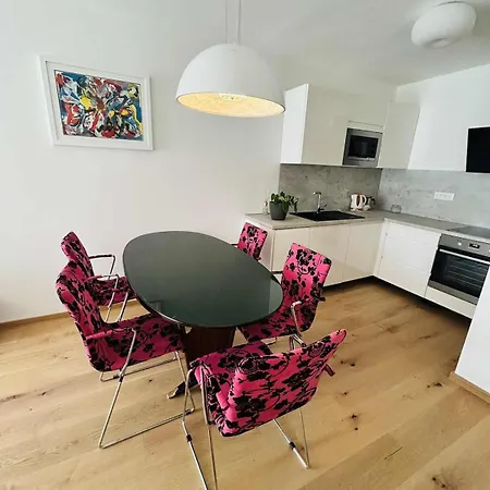 Apartman Charming Mari Znjan