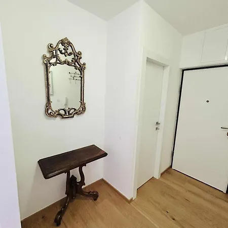 Charming Mari Znjan *